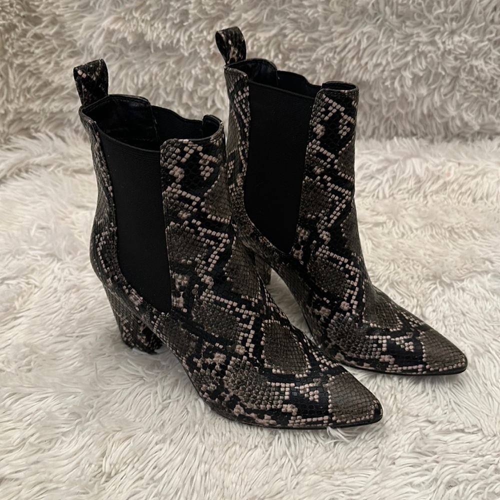 Steve Madden black and grey snake print booties.